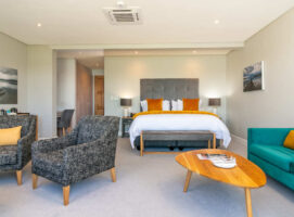 Honeymoon Suite 6 Bedroom